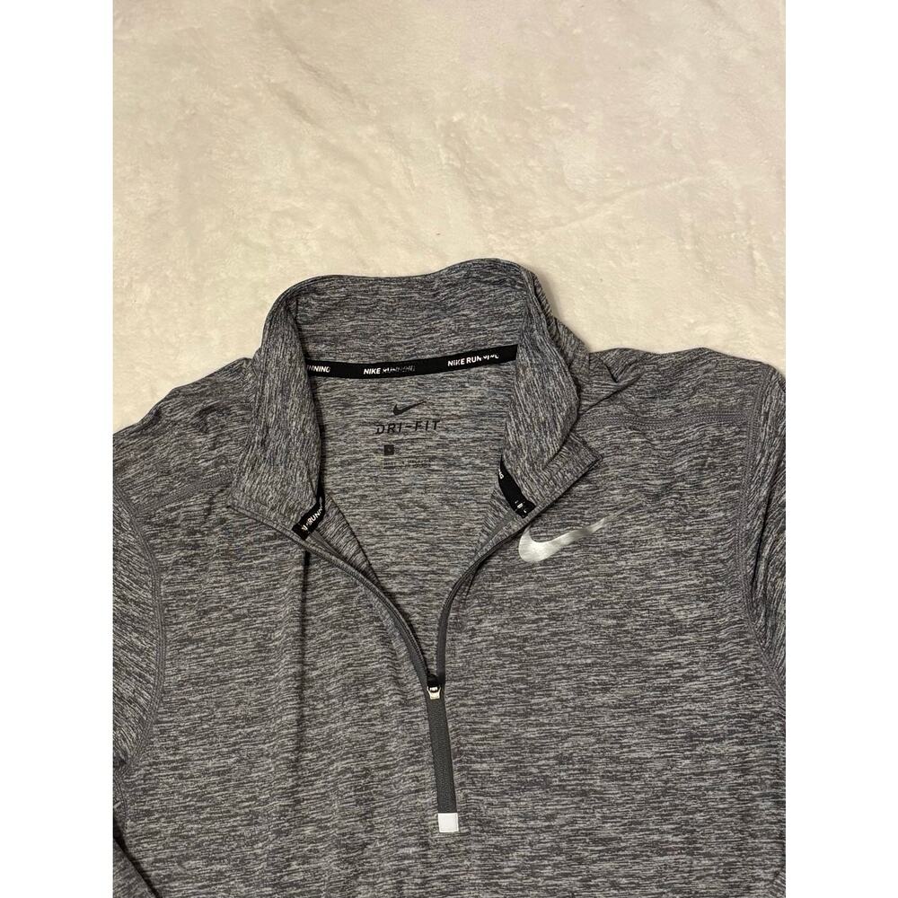 Men’s Nike running dry fit long sleeve. Size small. Grey